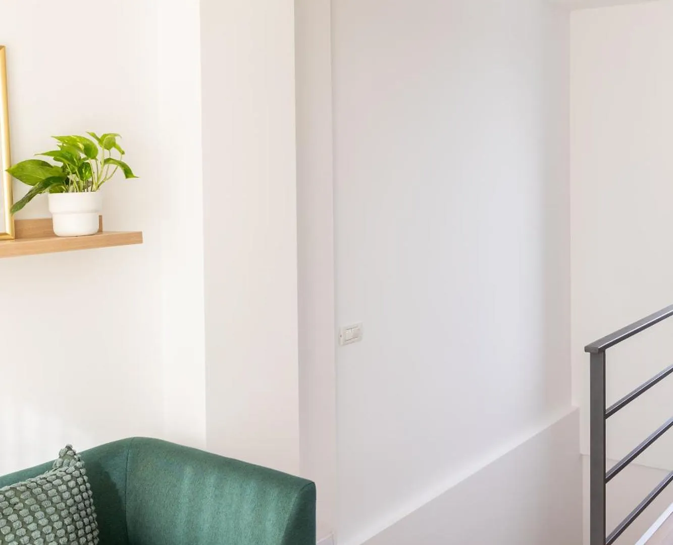 Studio 8 I One Bedroom Apartment I Airport I Therme Otopeni Romania